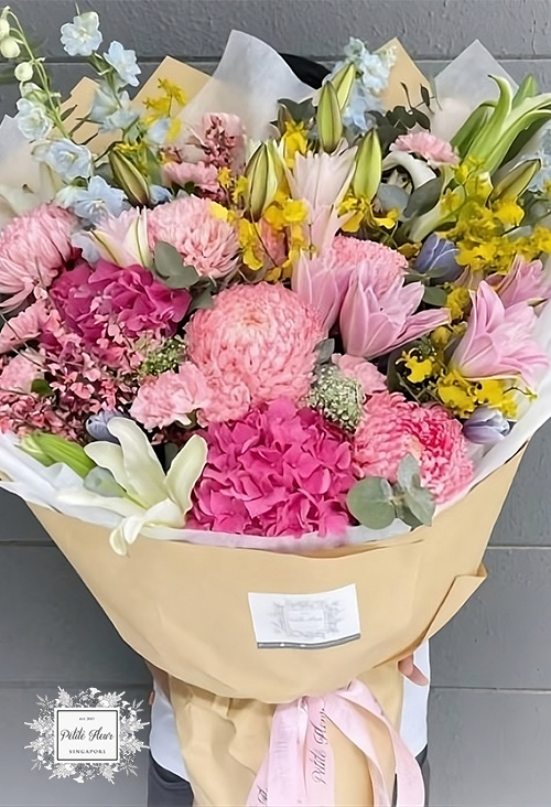 A mix peony bouquet